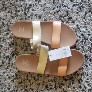 SHADE AND SHORE SANDALS SIZE 9 ROSE GOLD